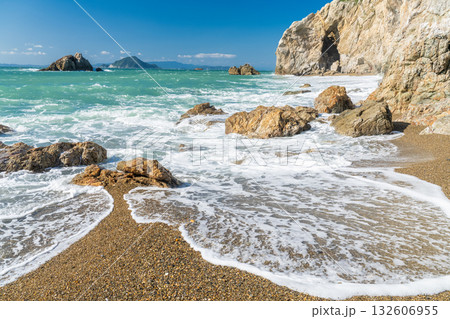 《愛知県》日出の石門の海岸線・伊良湖岬のビーチ 132606955