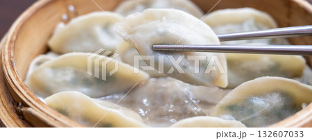 だんご 餃子 団子 132607033