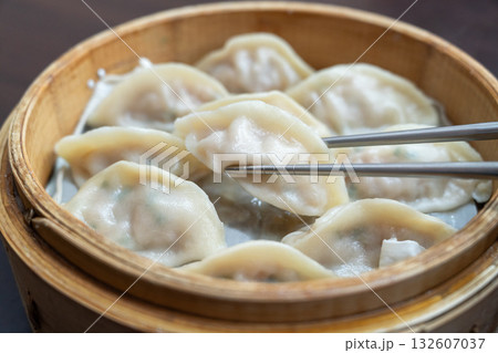 だんご 餃子 団子 132607037
