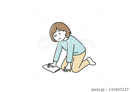 雑巾がけをする女性 132607227