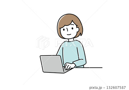 パソコンで仕事をする女性 パソコンで仕事をする女性 132607587
