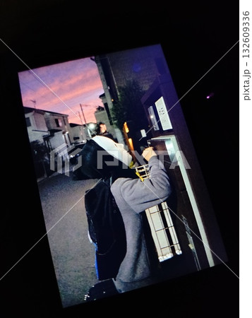 ハロウィンの来訪者 132609336