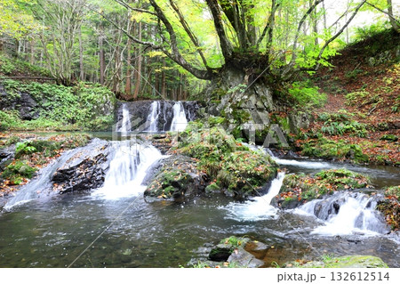 龍神滝 雨乞いの神、龍神様を祀る滝/福島県 南会津町 龍神滝 雨乞いの神、龍神様を祀る滝/福島県 南会津町 132612514