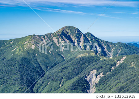 農鳥岳から見る塩見岳と仙塩尾根　南アルプス白峰三山の間ノ岳と農鳥岳登山 132612919