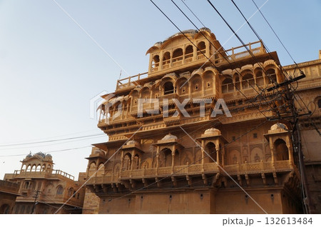 インド　ジャイサルメールの街並み 132613484