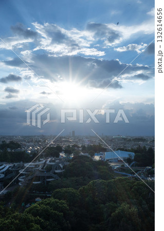 夕陽に照らされる練馬区にあったとしまえん 夕陽に照らされる練馬区にあったとしまえん 132614656