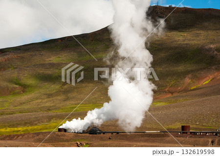 Geothermal power station in Iceland 132619598