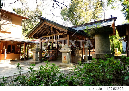 京都府　伏見稲荷大社　伏見神宝神社 拝殿　京都市伏見区深草藪之内町　2022 年 2月 132622034