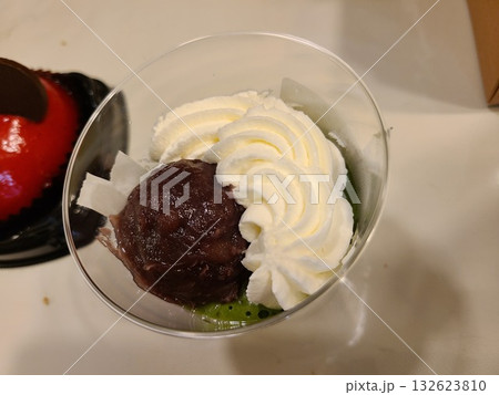 抹茶ムースとホイップクリーム 抹茶ムースとホイップクリーム 132623810