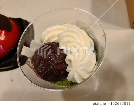 抹茶ムースとホイップクリーム 抹茶ムースとホイップクリーム 132623811