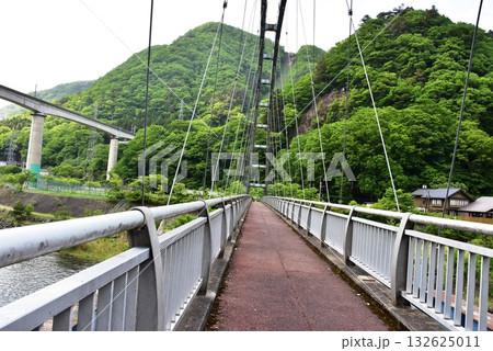 日光市川治温泉 黄金橋と眺望 日光市川治温泉 黄金橋と眺望 132625011