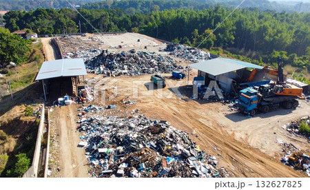 産業廃棄物処分場 産業廃棄物処分場 132627825