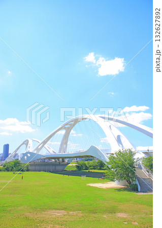 愛知県豊田市、豊田大橋の風景 愛知県豊田市、豊田大橋の風景 132627892