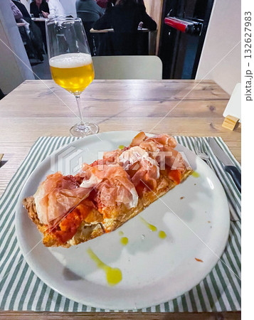 Traditional Italian artisan pizza restaurant Traditional Italian artisan pizza restaurant 132627983