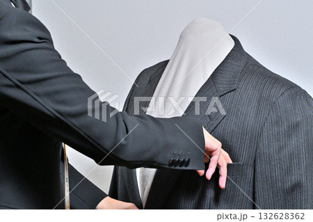 テーラー オーダーメイドスーツ 仕立て 132628362