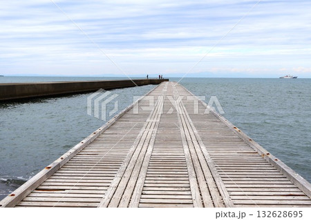 北条桟橋（千葉県館山市北条） 132628695