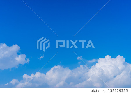 夏の雲02 132629336