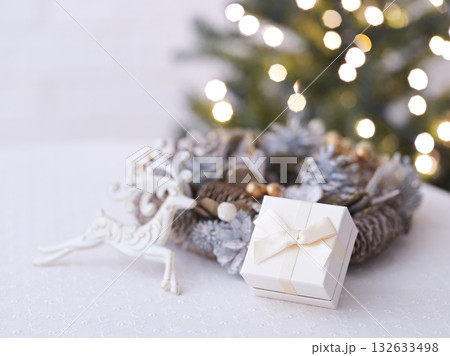 クリスマスイメージ　ギフトボックス 132633498