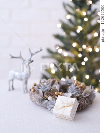 クリスマスイメージ　ギフトボックス 132633500