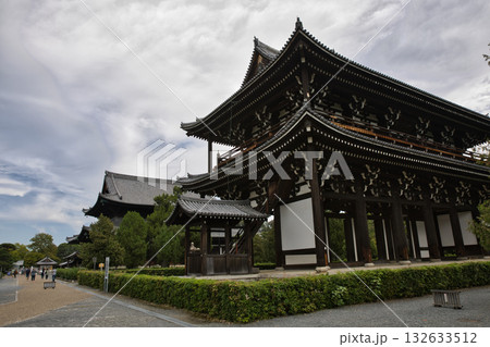 東福寺　境内の立派な三門を拝む2 132633512