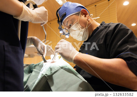 医療　歯科医イメージ 132633582