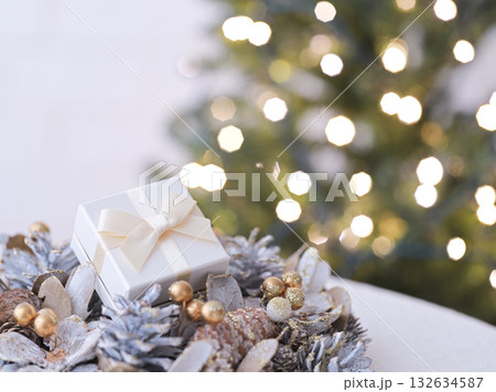 クリスマスイメージ　ギフトボックス 132634587