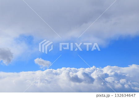 空と雲とが織りなす色紙 信州の空と雲 空と雲とが織りなす色紙 信州の空と雲 132634647