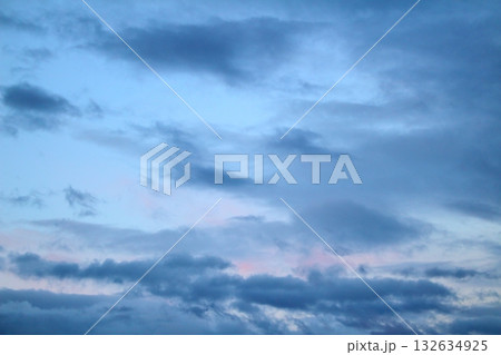 空と雲とが織りなす色紙 信州の空と雲 空と雲とが織りなす色紙 信州の空と雲 132634925