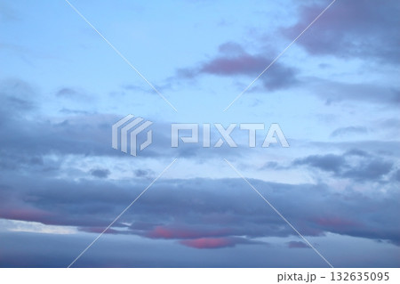 空と雲とが織りなす色紙 信州の空と雲 空と雲とが織りなす色紙 信州の空と雲 132635095