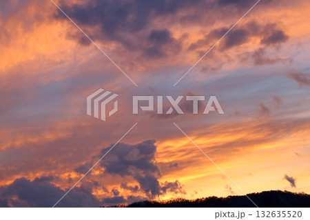 空と雲とが織りなす色紙　　　信州の空と雲 132635520