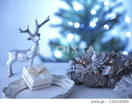 クリスマスイメージ　ギフトボックス 132638400