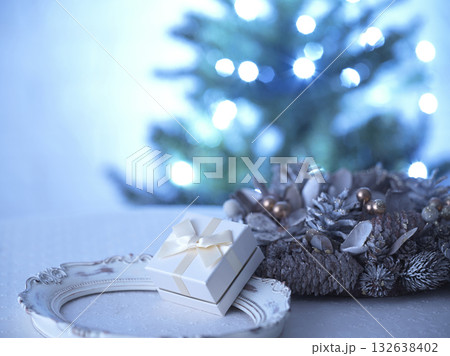 クリスマスイメージ ギフトボックス クリスマスイメージ ギフトボックス 132638402