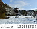 瑠璃光寺五重塔の雪景色 瑠璃光寺五重塔の雪景色 132638535