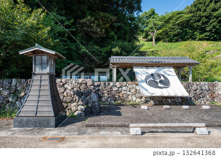 鳥羽城の灯籠 132641368