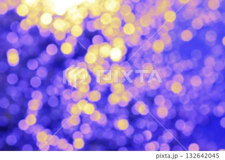 背景素材_玉ボケ_イエロー/パープル 132642045