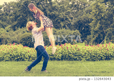 Happy couple outdoor. 132643043