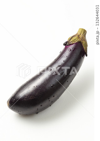 なす　白バック 132644031