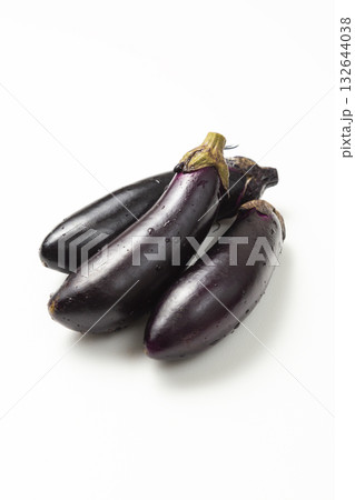 なす　白バック 132644038