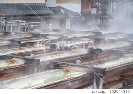 草津温泉　湯畑 132644530