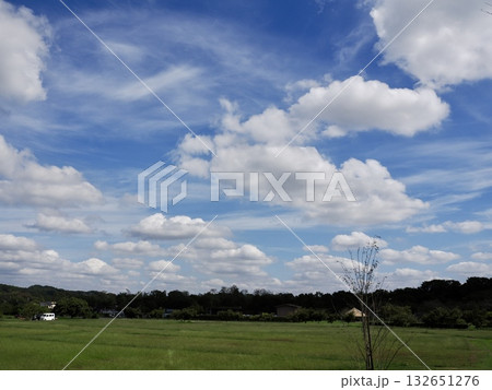 青い空と白い雲 132651276