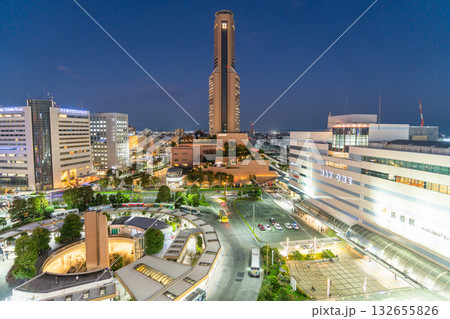 《静岡県》浜松駅の夜景・バスターミナルを見下ろす 132655826
