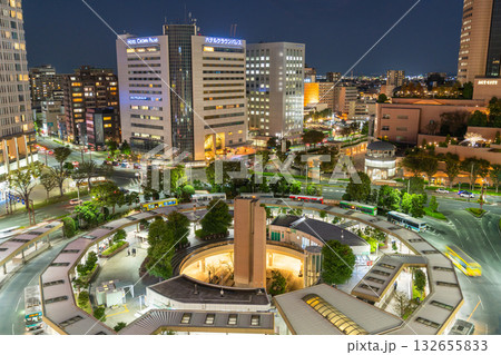 《静岡県》浜松駅の夜景・バスターミナルを見下ろす 132655833