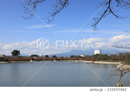 群馬県伊勢崎市の波志江下沼の風景 132655862