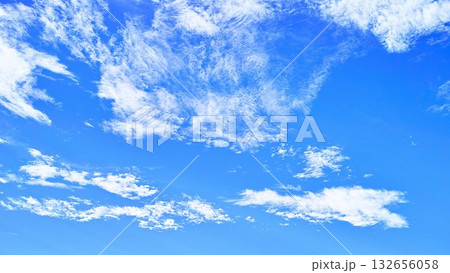 青空と雲イメージ 132656058