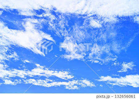 青空と雲イメージ 132656061