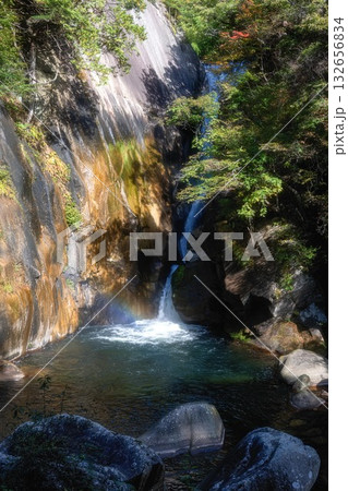 晩秋の昇仙峡 132656834