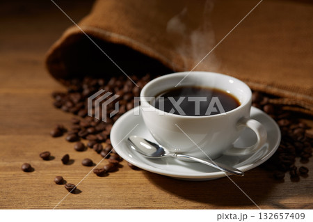 ホットコーヒー イメージ ホットコーヒー イメージ 132657409