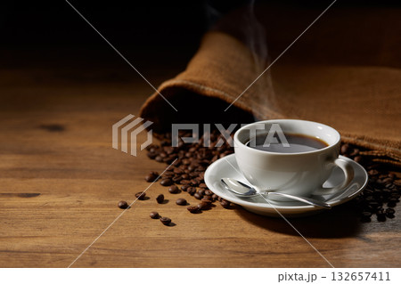 ホットコーヒー イメージ ホットコーヒー イメージ 132657411