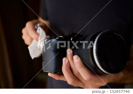 A Comprehensive Guide to Effective Camera Cleaning Techniques for Photography Enthusiasts A Comprehensive Guide to Effective Camera Cleaning Techniques for Photography Enthusiasts 132657740