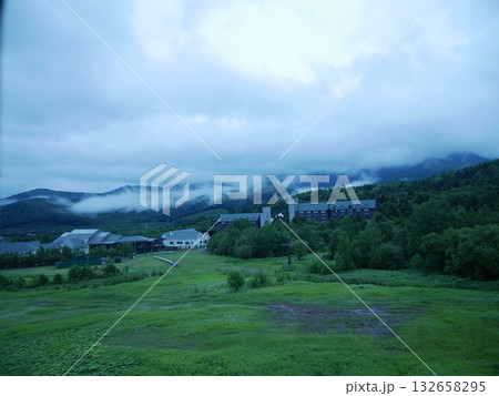美しい北海道とホテルと景色 132658295